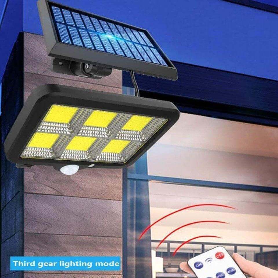 1+1 GRATIS - PROIECTOR SOLAR 120 LED CU TELECOMANDA SI SENZOR